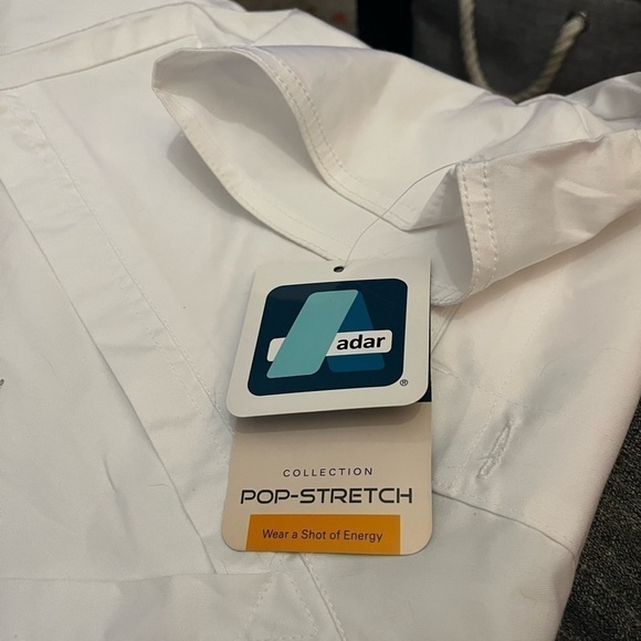 Adar Medical Uniforms- White V-Neck Scrub Top - Picture 4 of 6